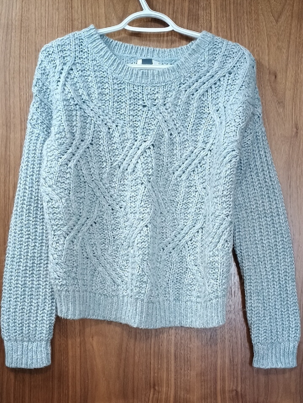 2/$20 Old Navy Light Gray Chunky Knit Crewneck Sweater